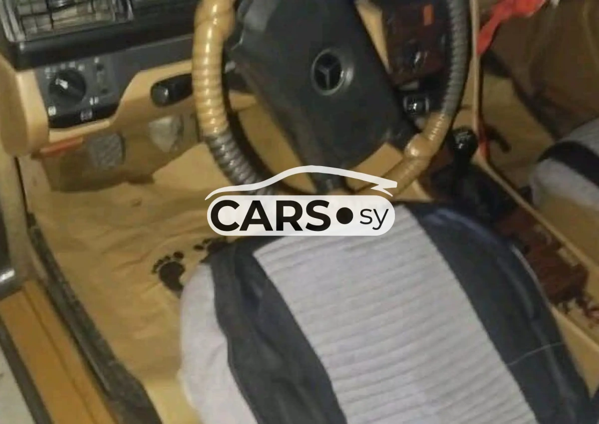 Mercedes-Benz 300