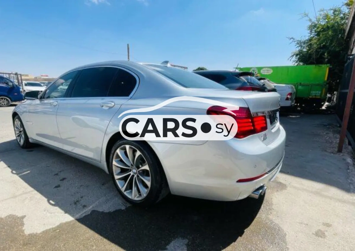 BMW 730