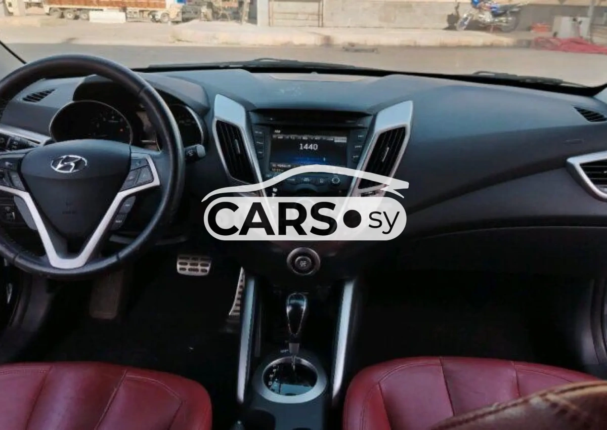 Hyundai Veloster