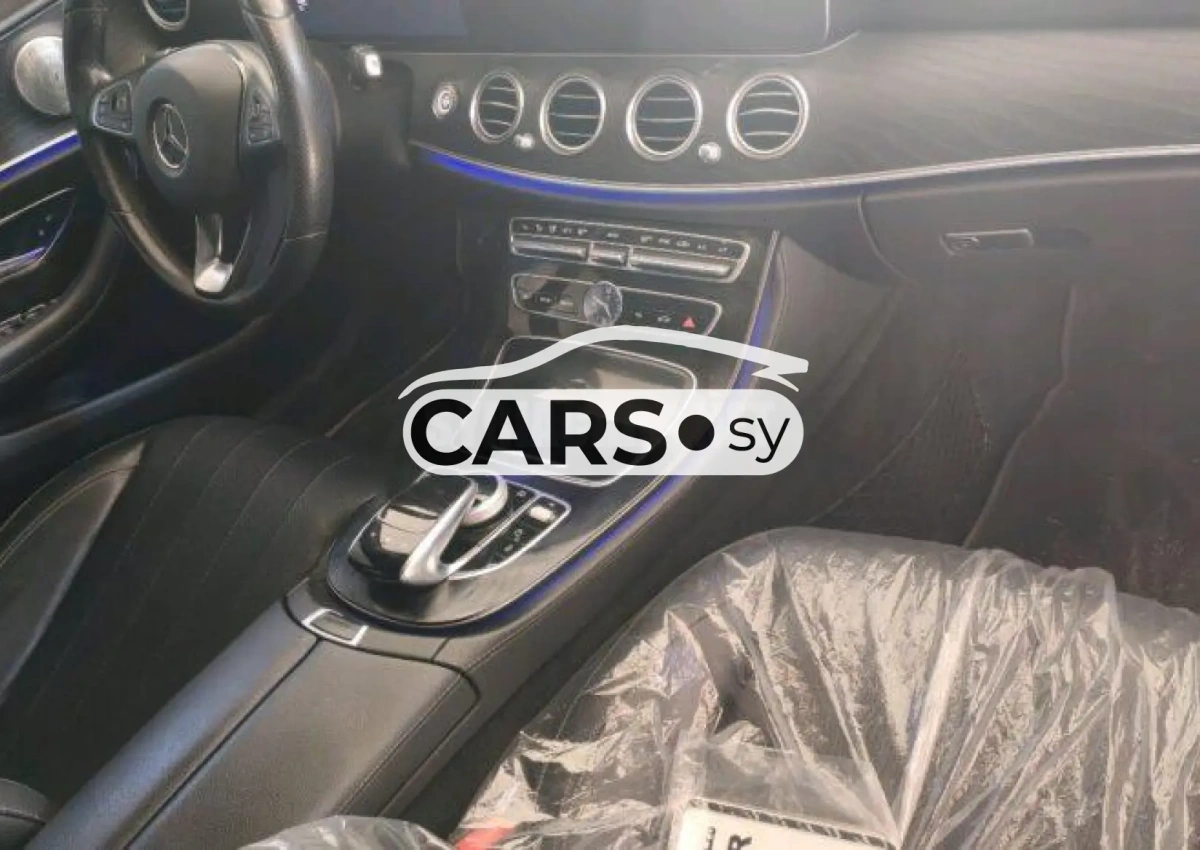 Mercedes-Benz E 300