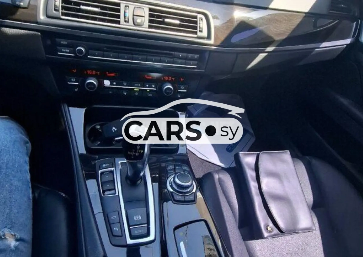 BMW 528