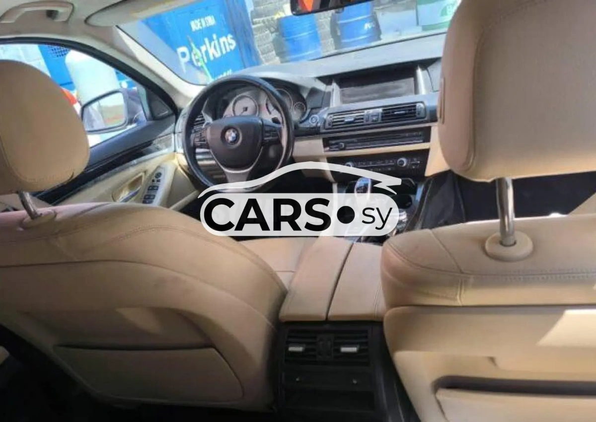 BMW 528