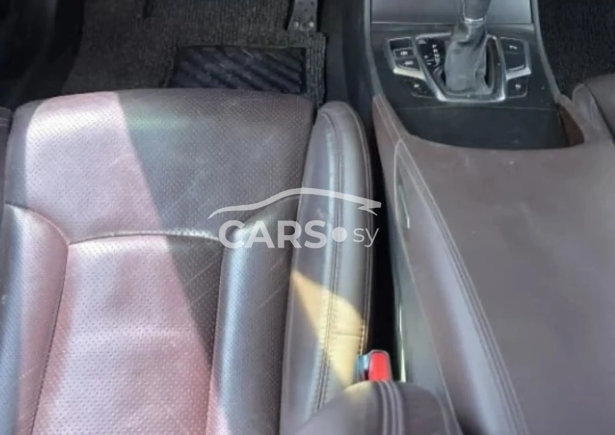 Hyundai Grandeur <span></span>