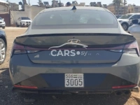 Hyundai Elantra <span></span>