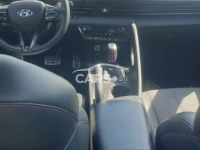 Hyundai Elantra <span></span>