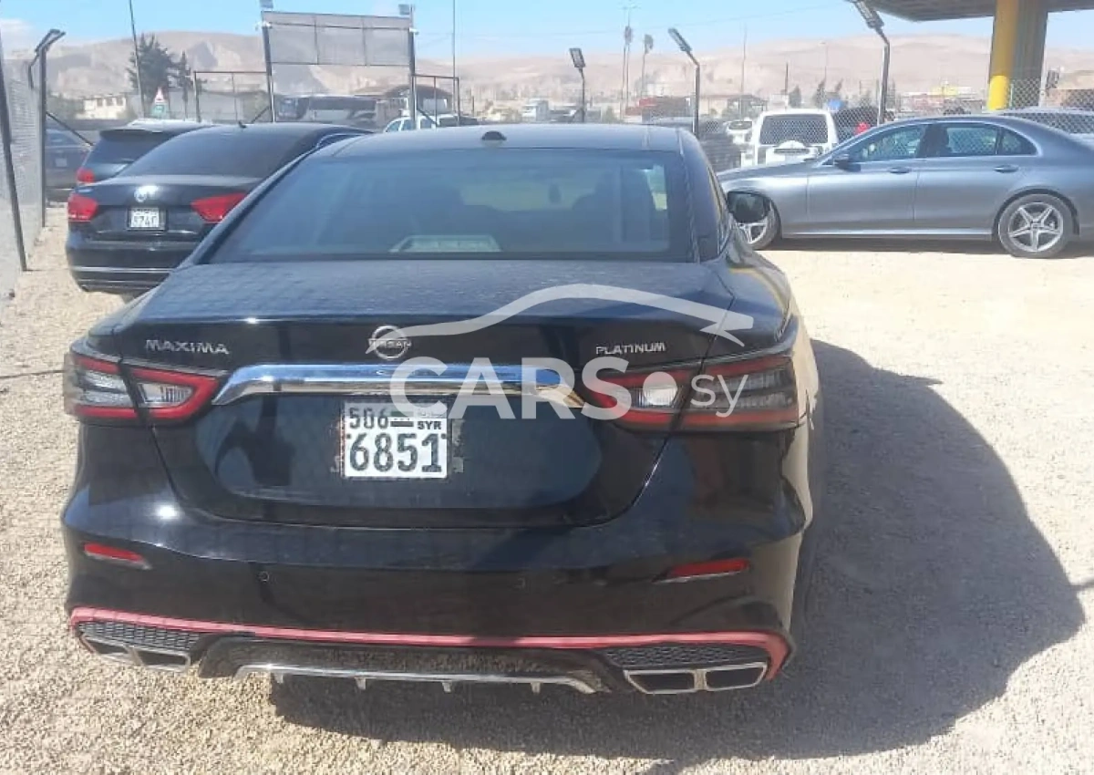 Nissan Maxima <span></span>