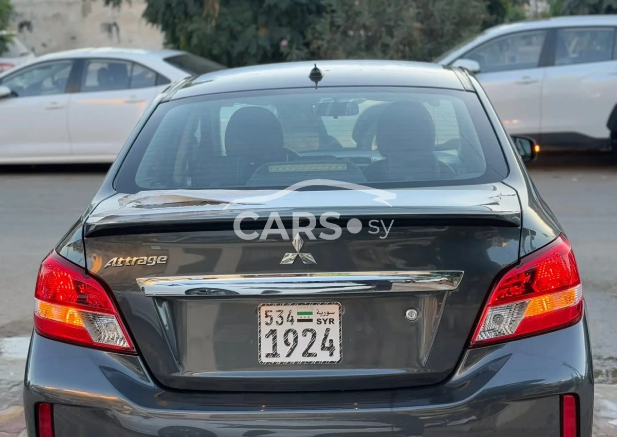 Mitsubishi Attrage <span></span>