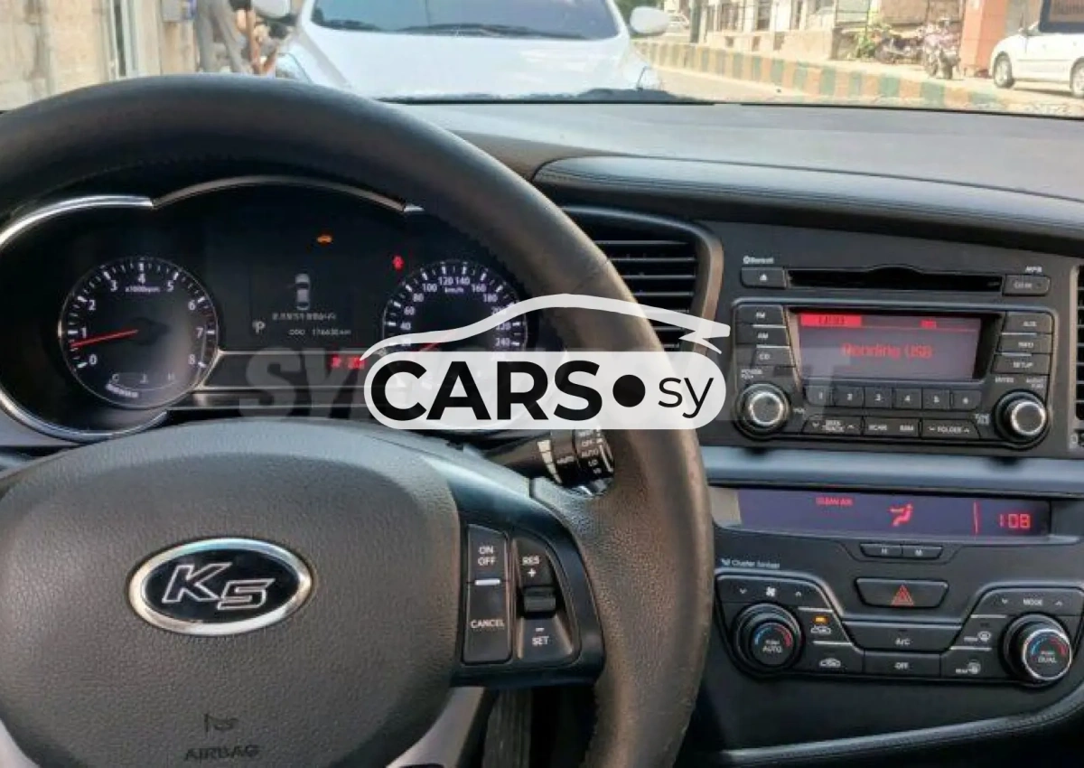 Kia K5
