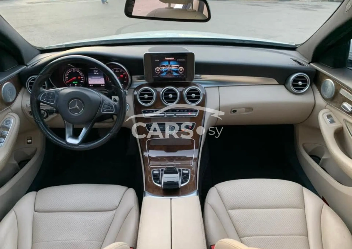 Mercedes-Benz C 300 <span></span>