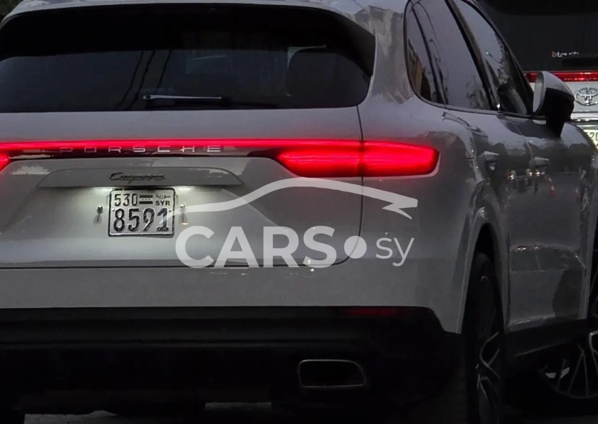 Porsche Cayenne <span></span>