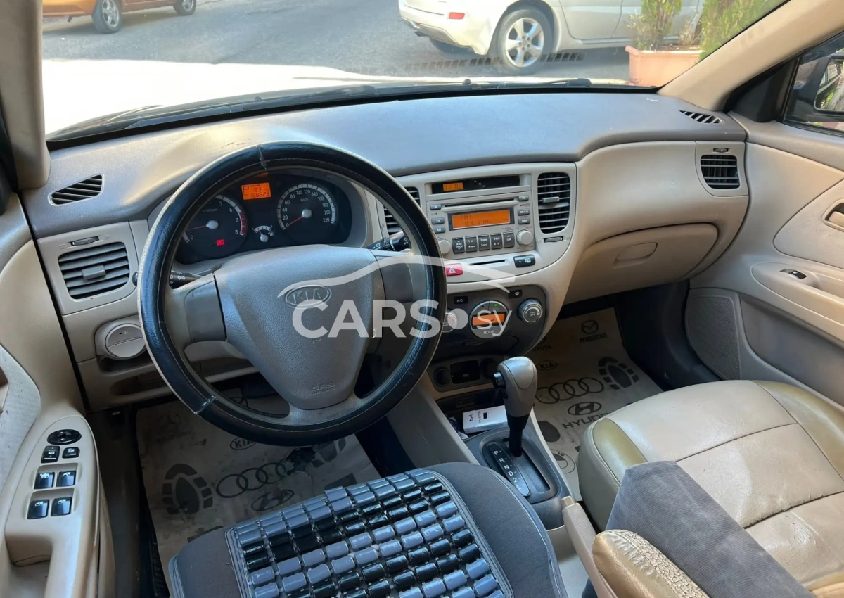 Kia Rio <span></span>