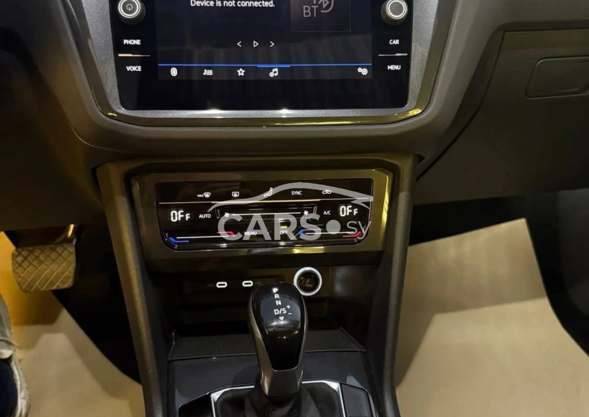 VW Tiguan <span></span>