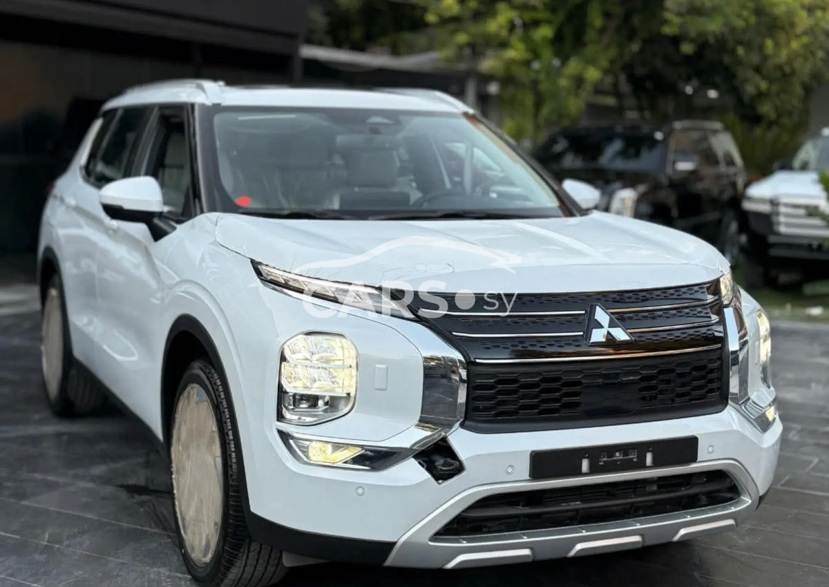 Mitsubishi Outlander <span></span>