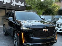 Cadillac Escalade <span></span>