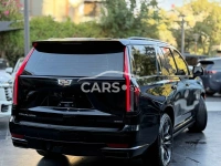 Cadillac Escalade <span></span>