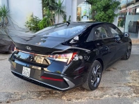 Hyundai Elantra <span></span>