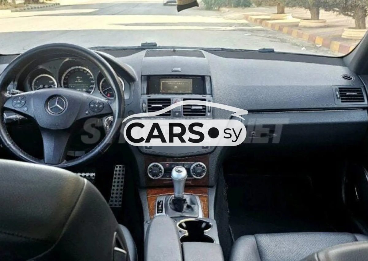 Mercedes-Benz C 300