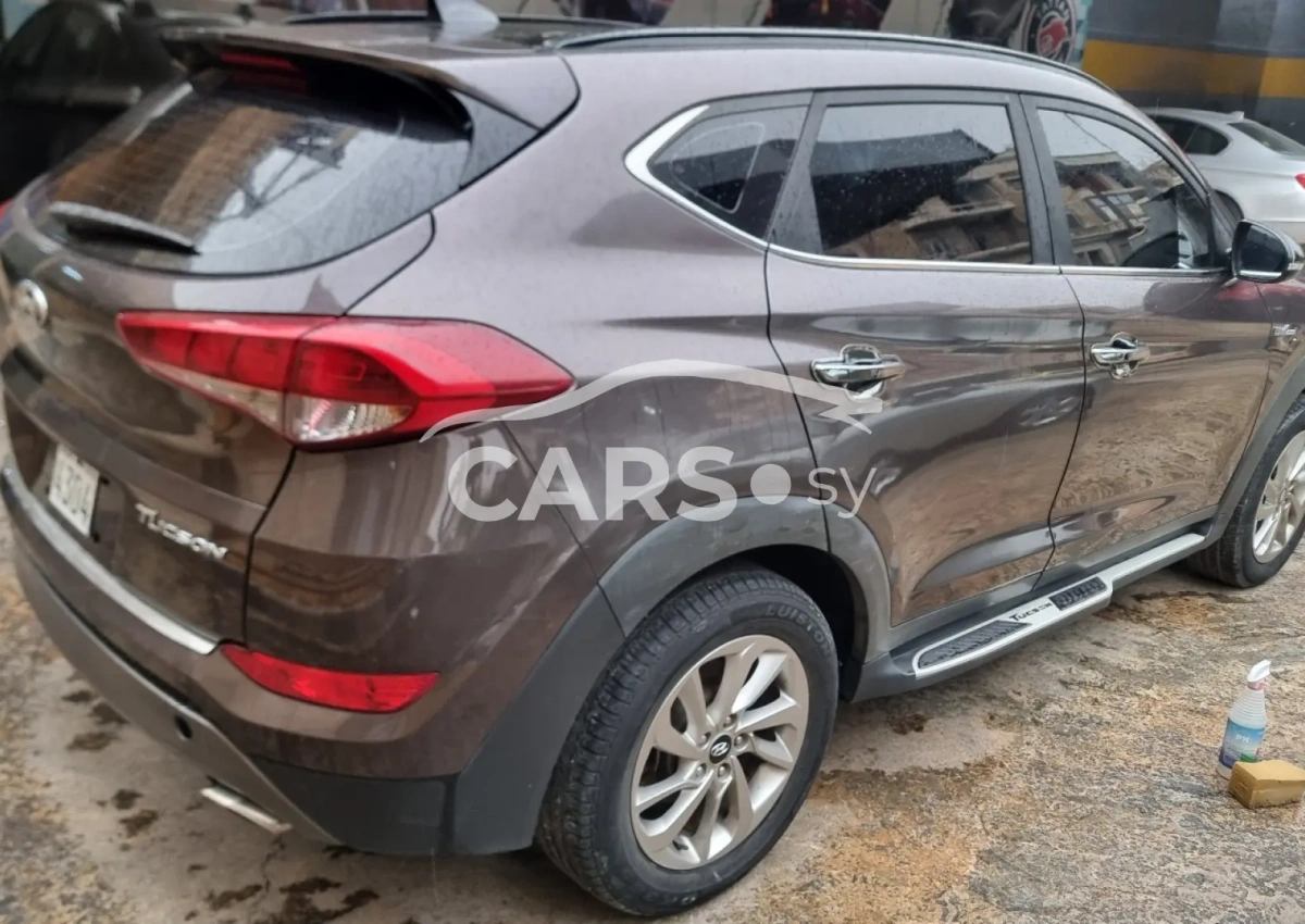 Hyundai Tucson <span></span>